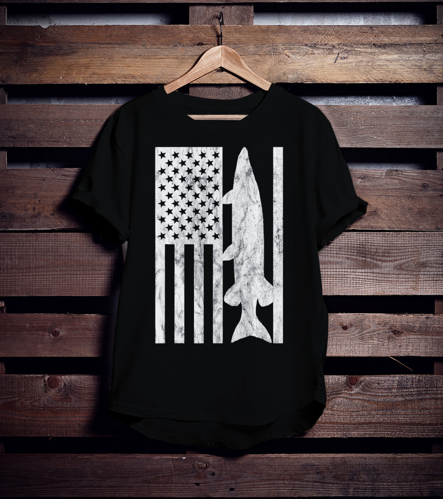 American Flag Musky Fishing T-Shirt