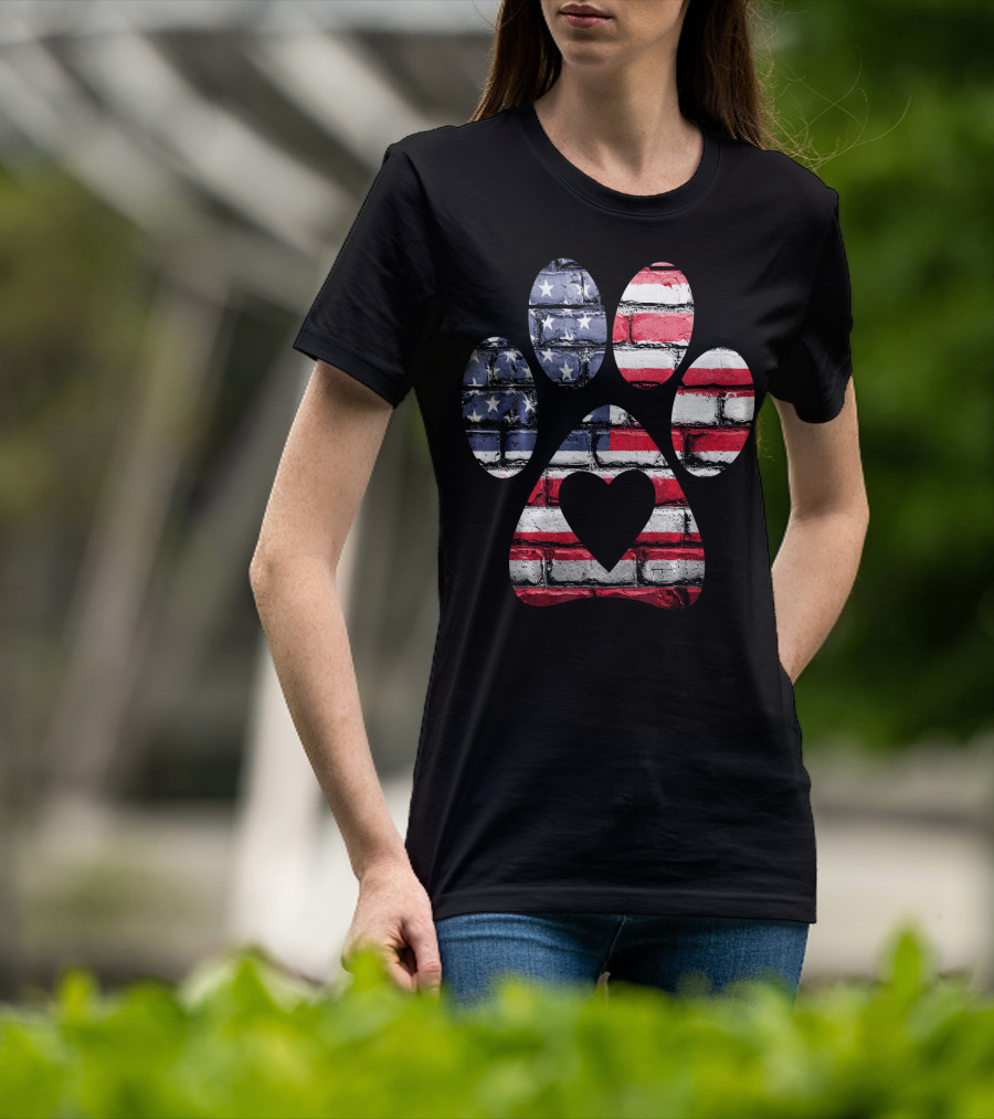 Patriotic Dog Paw With American Flag Heart T-Shirt