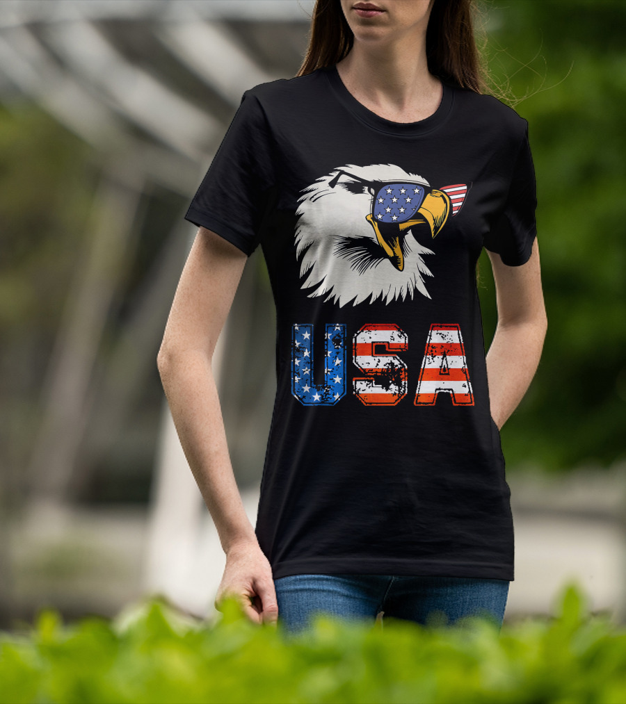 USA Patriotic Eagle American Eagle Flag Sunglasses T-Shirt