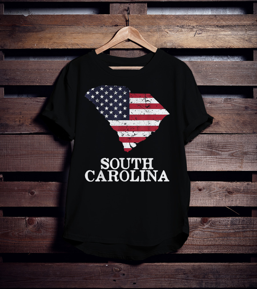 South Carolina Map With American Flag T-Shirt