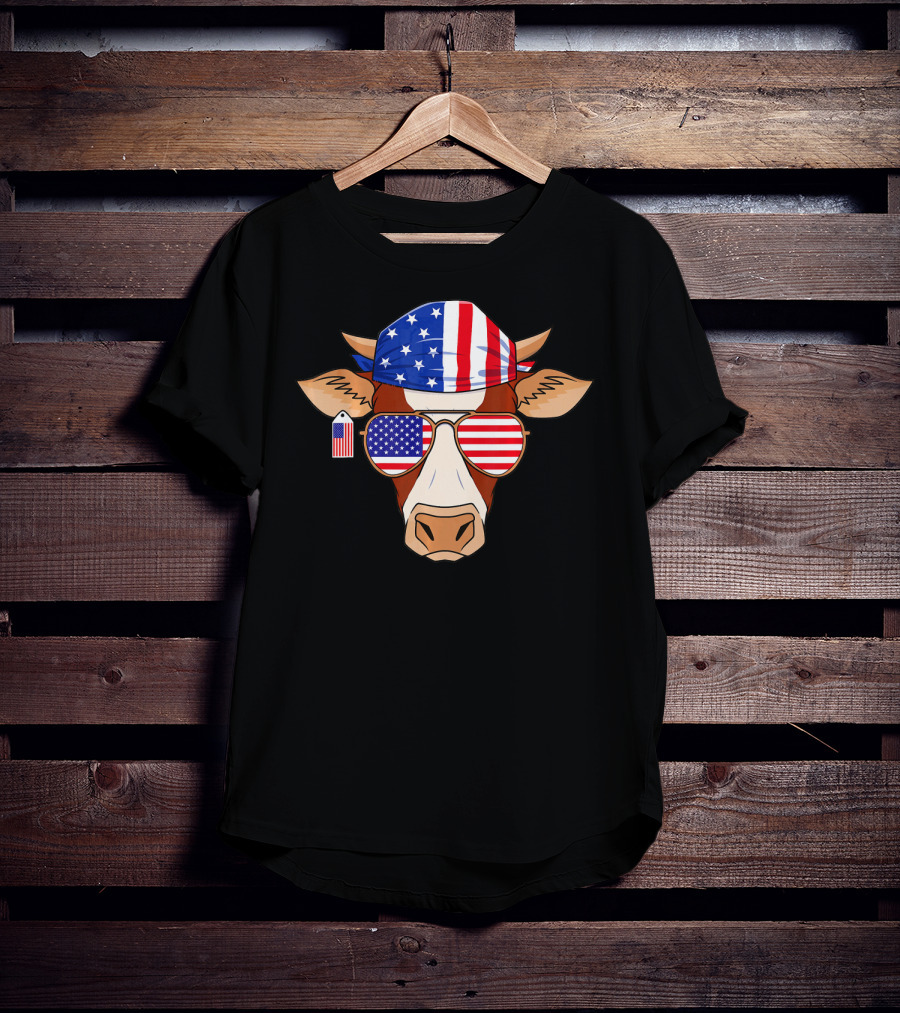 Cow Wearing American Flag Bandana And Sunglasses Fourth Of July Patriotic American T-Shirt