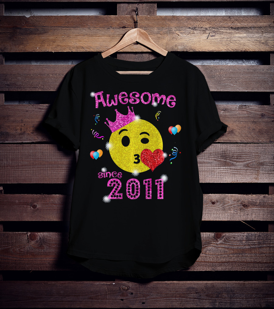 Awesome Emoji Birthday Since 2011 7 Years Old T-Shirt