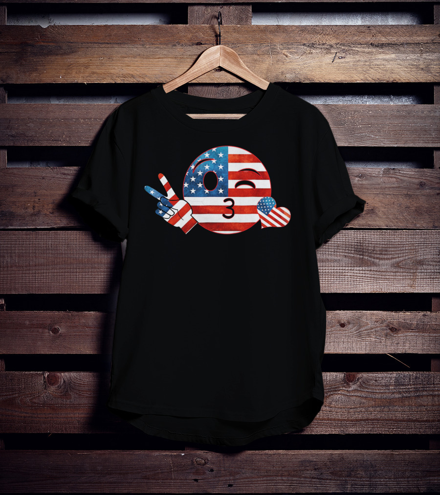 Unique Peace Emoji Patriotic American Flag Kiss Heart T-Shirt