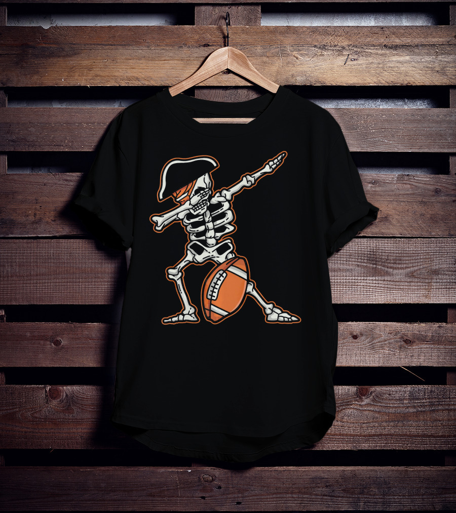 Dabbing Skeleton Pirate With Football Cool T-Shirt
