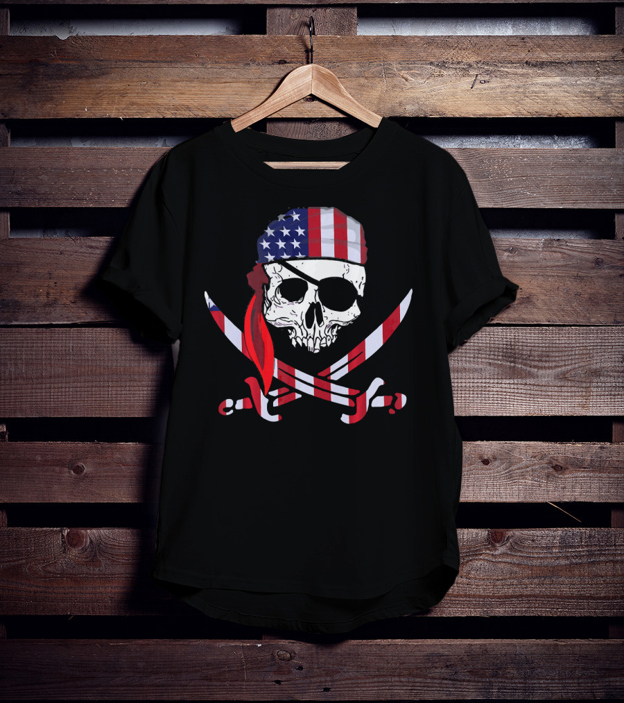 Cool Skull American Flag Pirate Patriotic T-Shirt