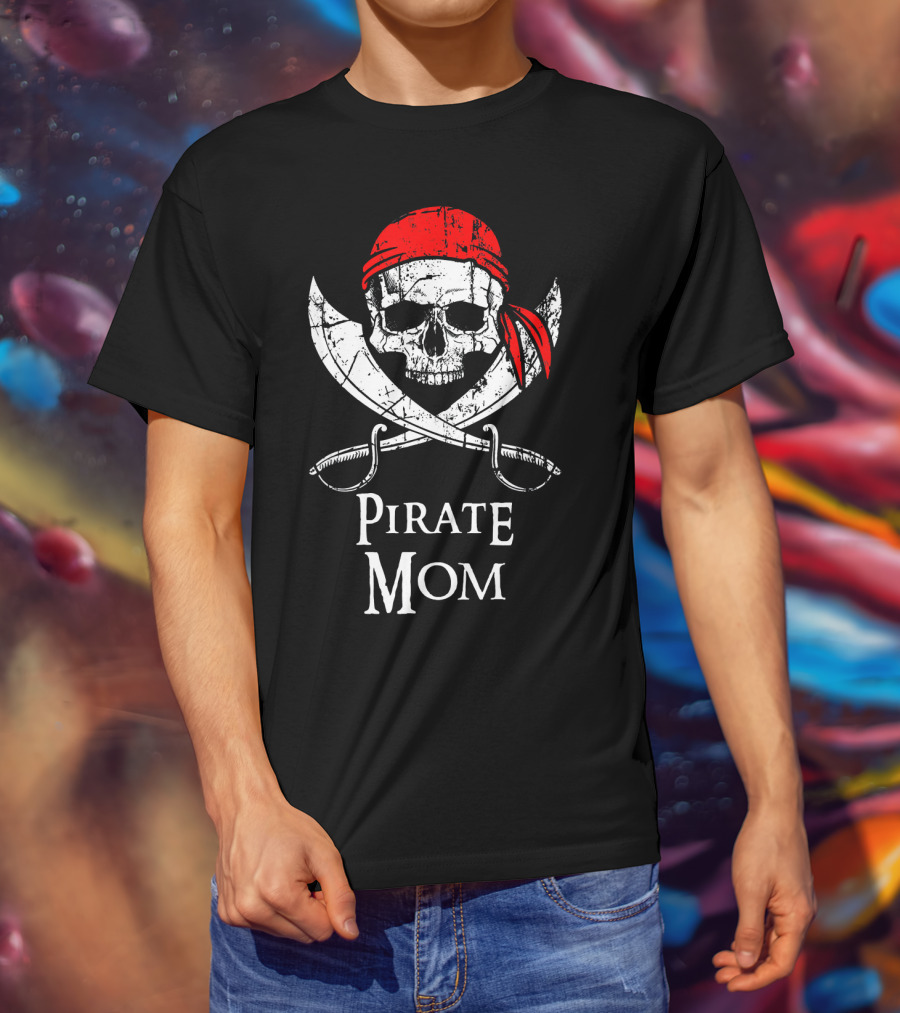 Pirate Mom Skull Crossbones Bandana Swords Flag T-Shirt