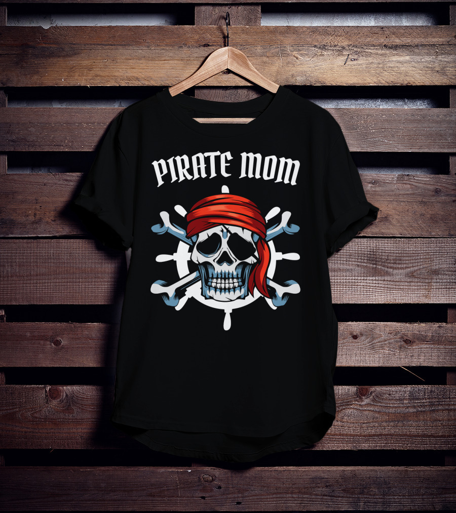 PIRATE MOM Skull Head Crossbones Red Bandana T-Shirt