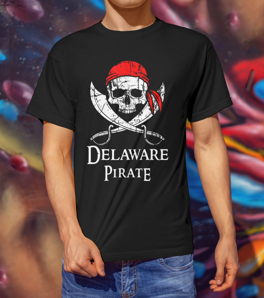 Delaware Pirate Skull And Crossbones T-Shirt