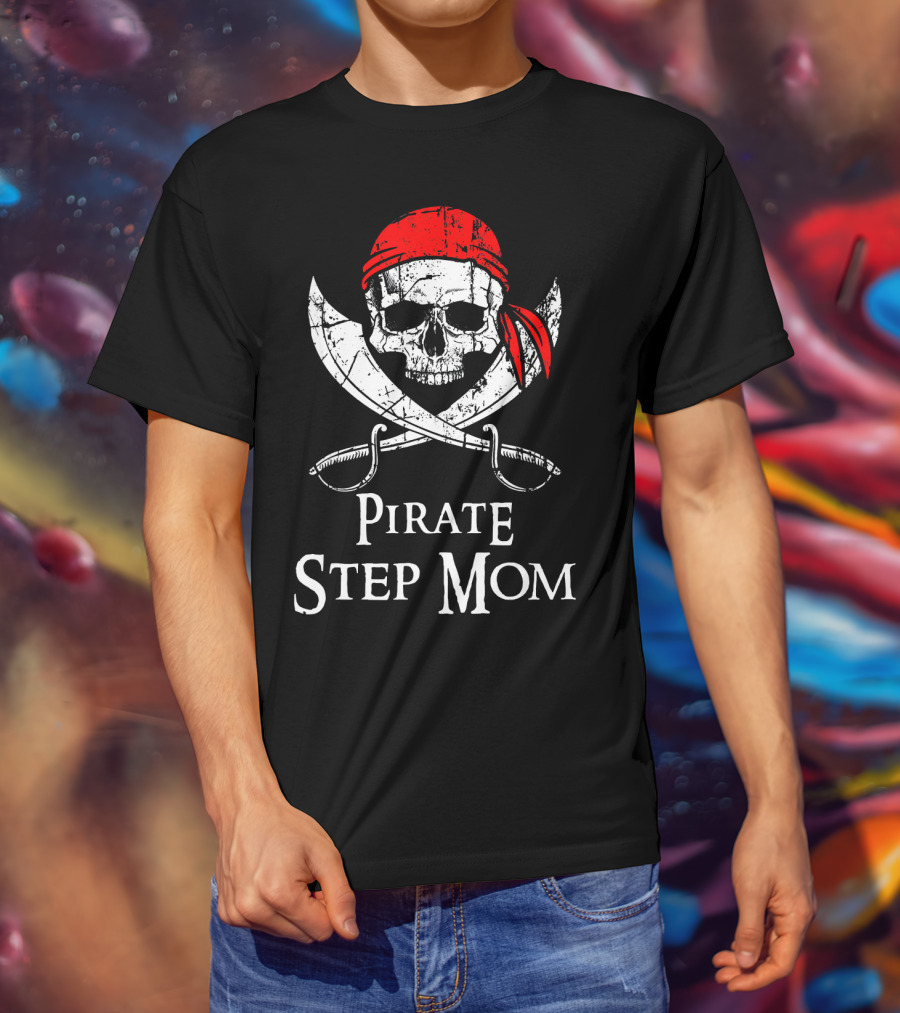 Pirate Step Mom Skull And Crossbones With Red Bandana T-Shirt