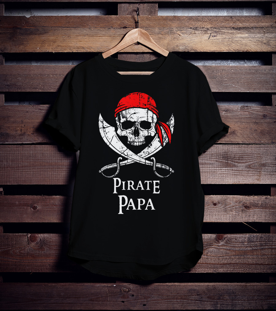 Pirate Papa Skull Crossbones Red Bandana Swords T-Shirt
