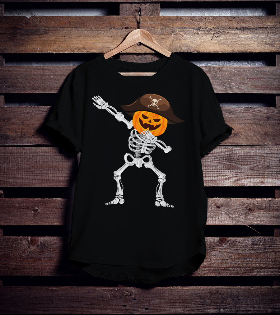 Skeleton Dabbing Pirate Pumpkin Halloween T-Shirt