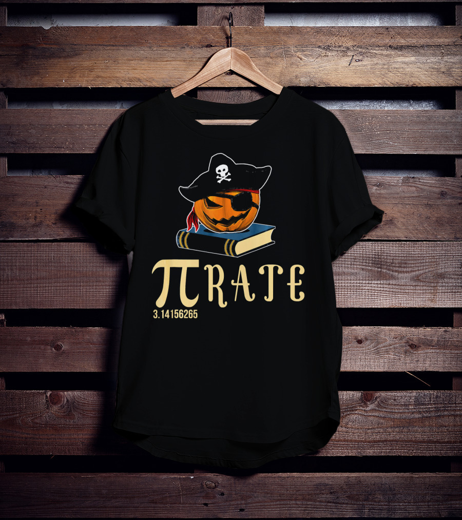 Pi Rate 3.14156265 Pirate Math Teacher Funny Pumpkin Halloween T-Shirt