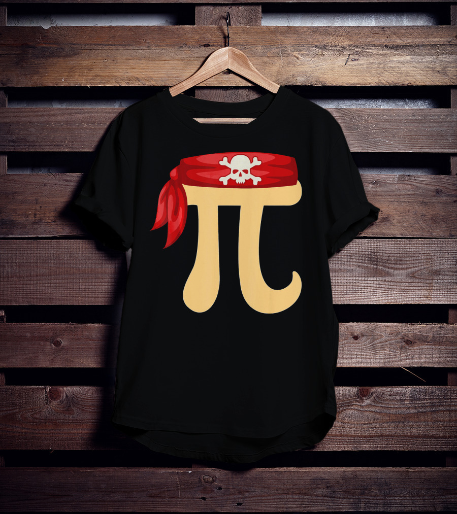 Pirate Pi Skull Crossbones Halloween Costume Math Pie T-Shirt