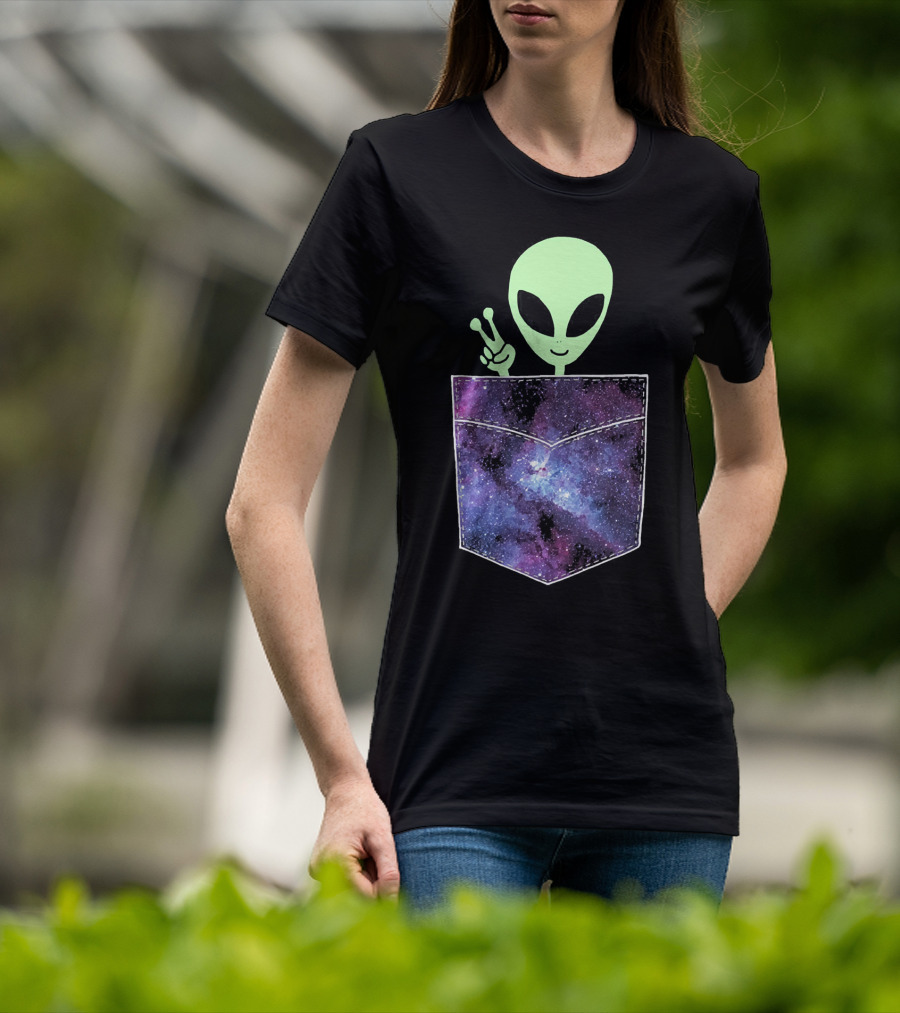 Alien Peace Sign Galaxy Pocket UFO Cos T-Shirt
