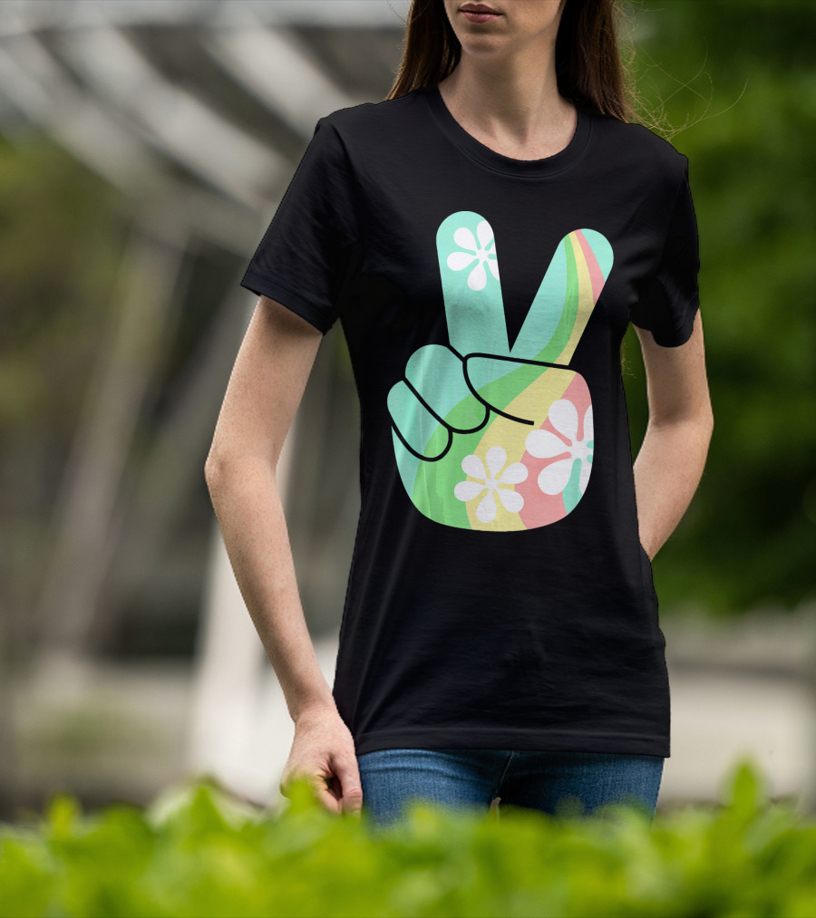 Retro Vintage Peace Sign Hippie 70s Flower Power Vibes T-Shirt