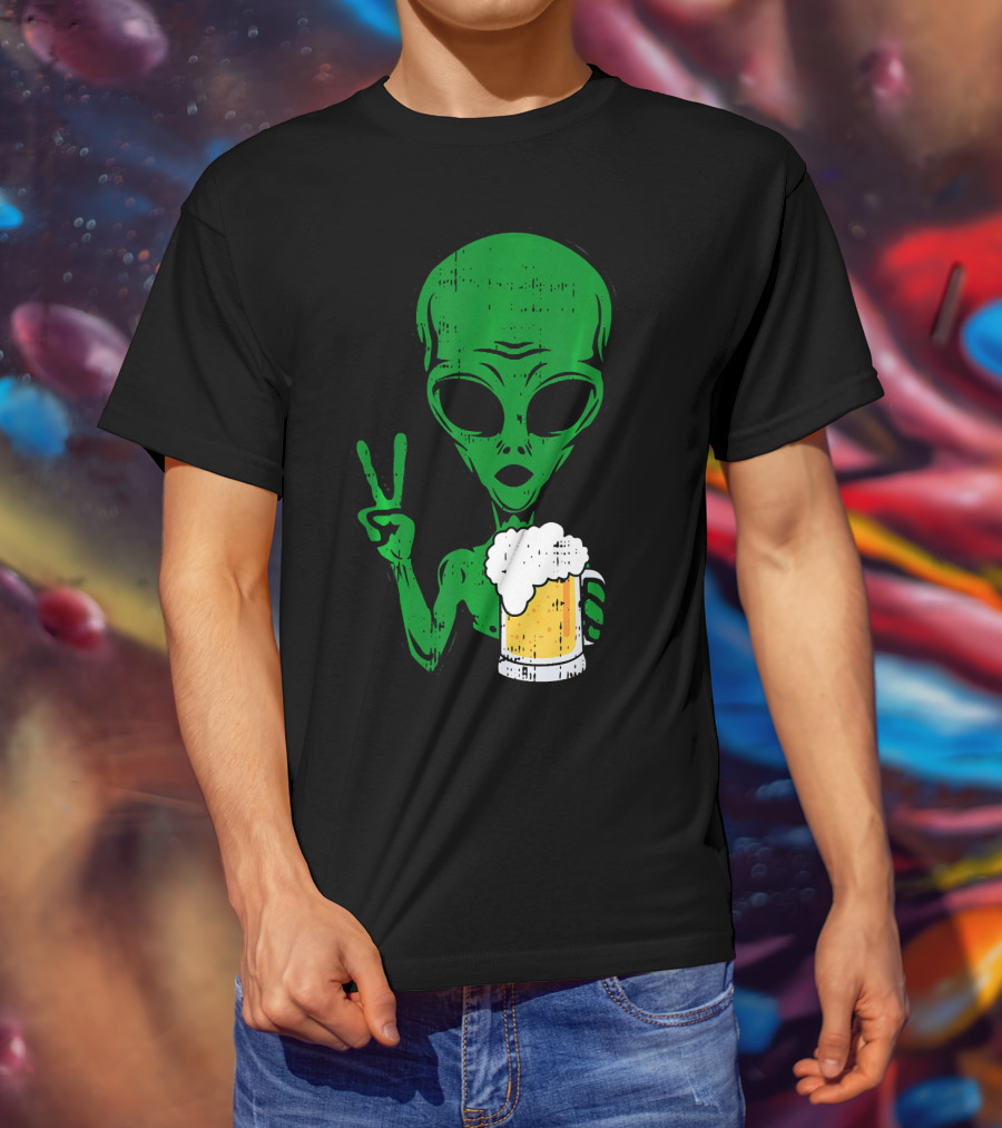 Area 51 Alien Peace Sign Drinking Beer T-Shirt