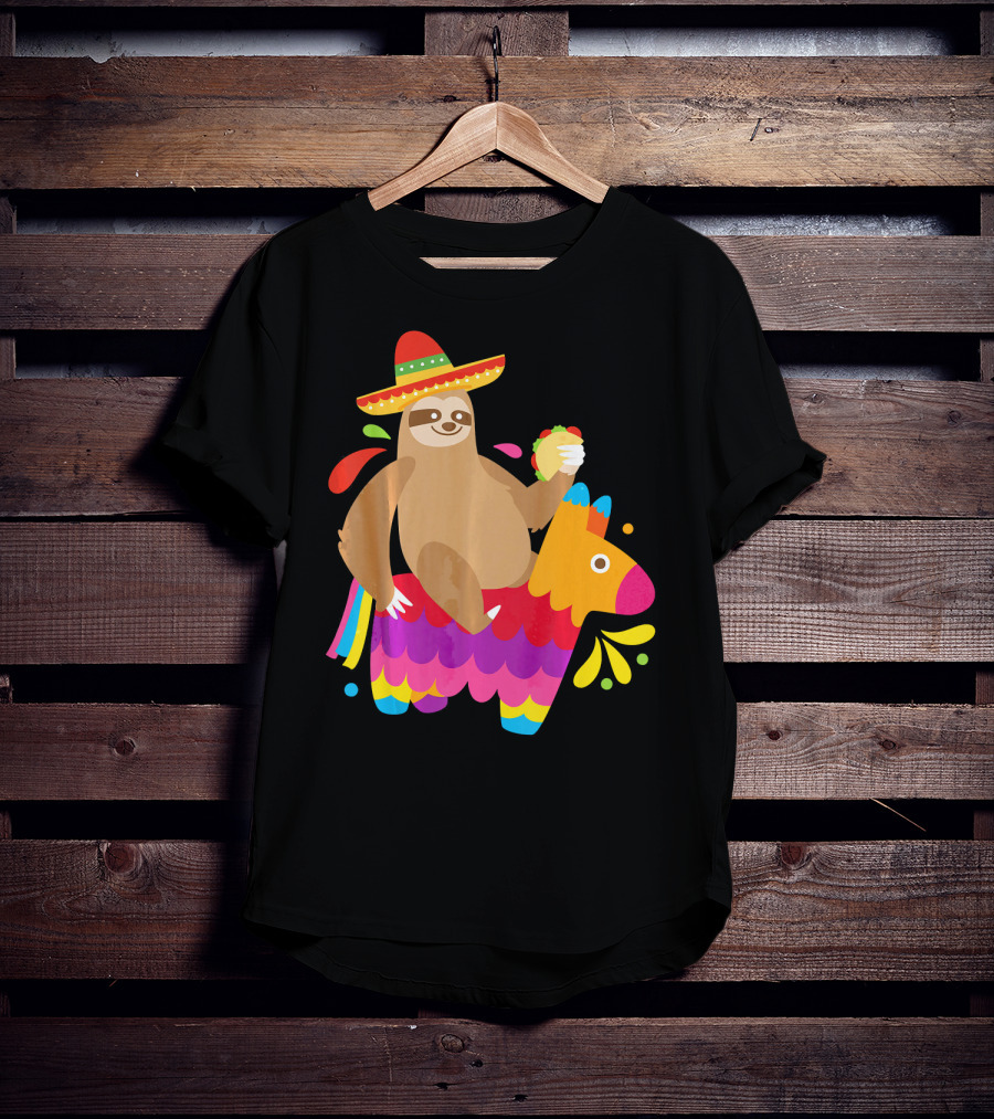 Sloth Taco Piñata Cute Mexican Fiesta Sombrero Riding Rainbow T-Shirt
