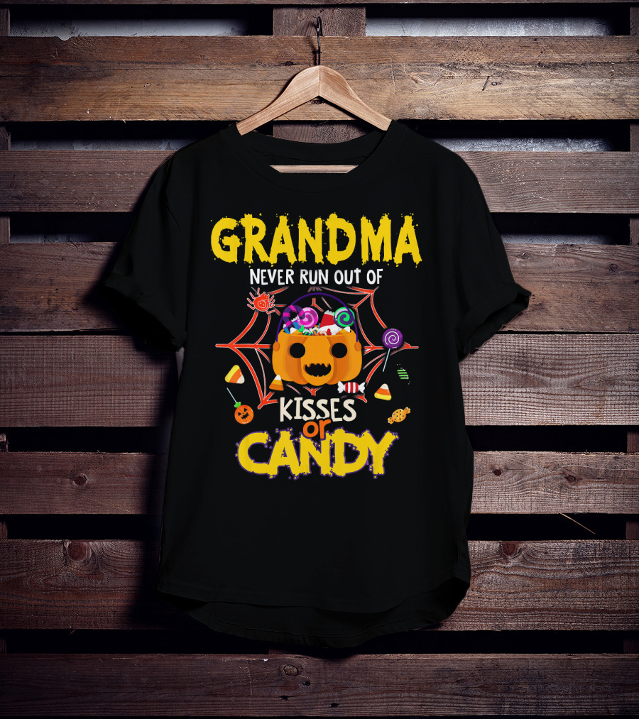 Grandma Never Run Out Of Kisses Or Candy Halloween Pumpkin Spiderweb Treats T-Shirt