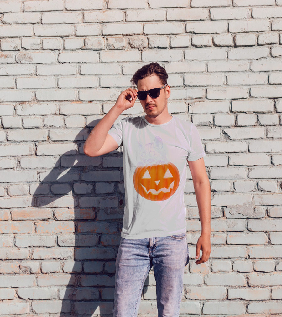 Kitten Peeking From Jack-O'-Lantern Pumpkin Halloween T-Shirt