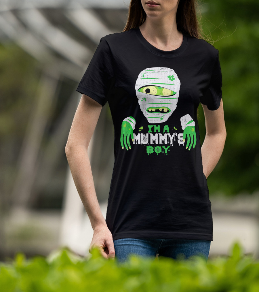 Creepy I'm A Mummy's Boy Green Cartoon Mummy Face And Hands T-Shirt