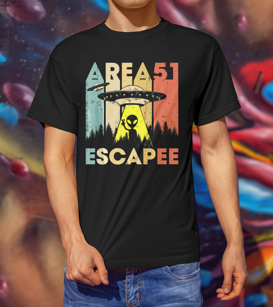 Area 51 Escapee UFO Alien Vintage Halloween Costume T-Shirt