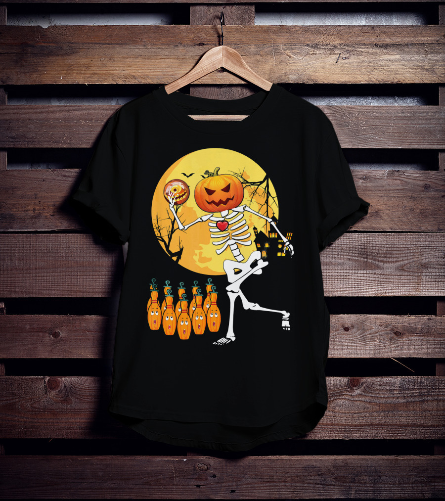 Funny Pumpkin-Headed Bowling Skeleton Halloween Dance T-Shirt