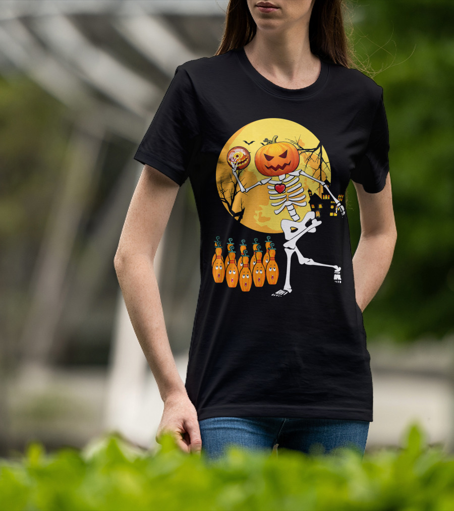Funny Pumpkin-Headed Bowling Skeleton Halloween Dance T-Shirt