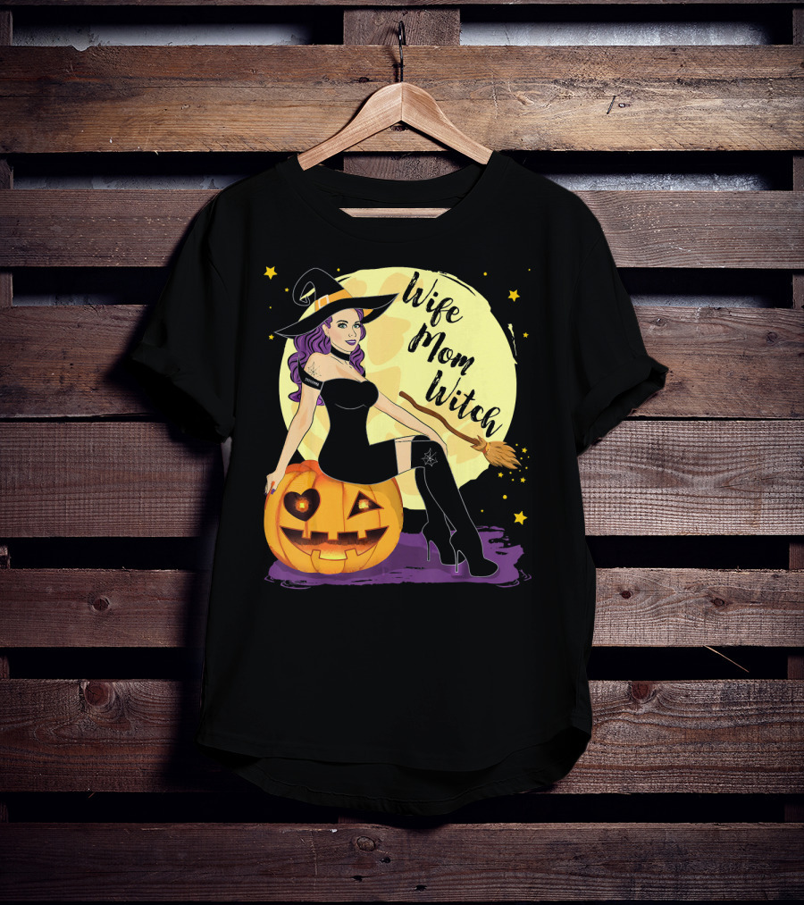 Wife Mom Witch Halloween Women Bro Pumpkin Moon Broomstick T-Shirt
