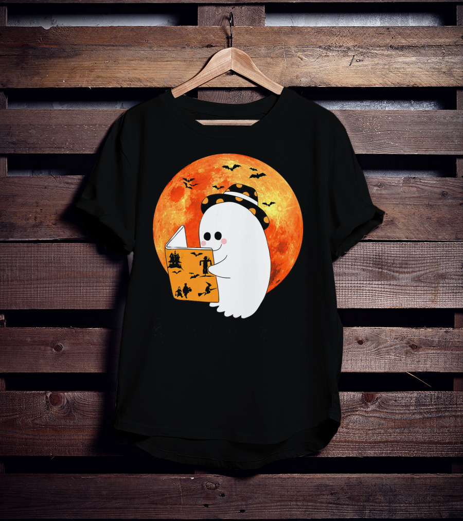 Halloween Ghost Reading Boo Books With Orange Moon And Bats T-Shirt