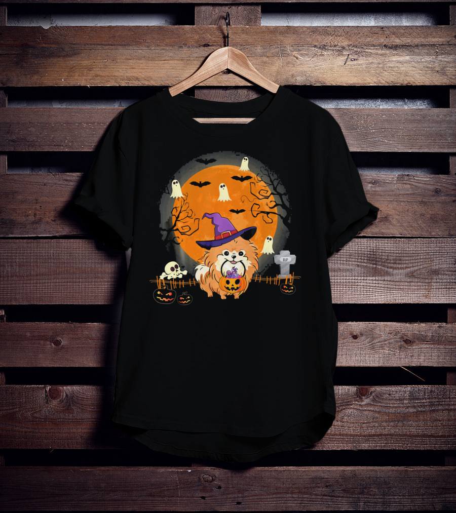 Pomeranian Witch Halloween Pumpkin Ghosts Bats Graveyard Moon T-Shirt