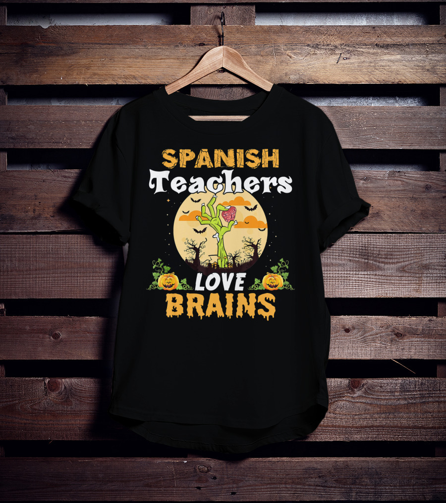 Spanish Teachers Love Brains Zombies Halloween Pumpkin Bats T-Shirt