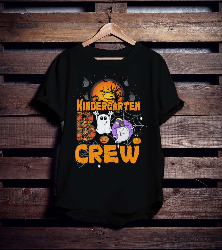 Kindergarten Boo Crew Halloween Teacher Ghosts Pumpkin Moon T-Shirt