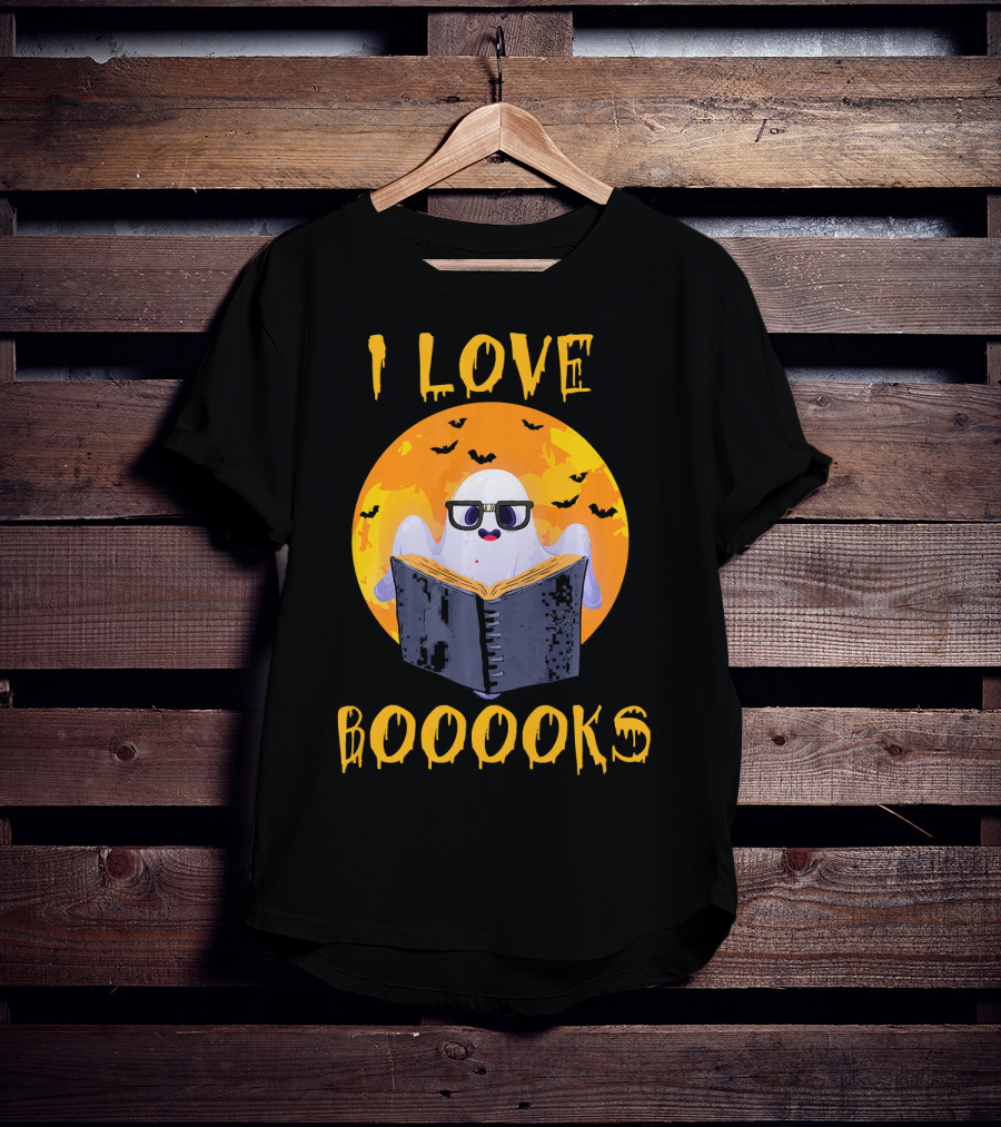I Love Boooooks Halloween Ghost Reading With Bats T-Shirt