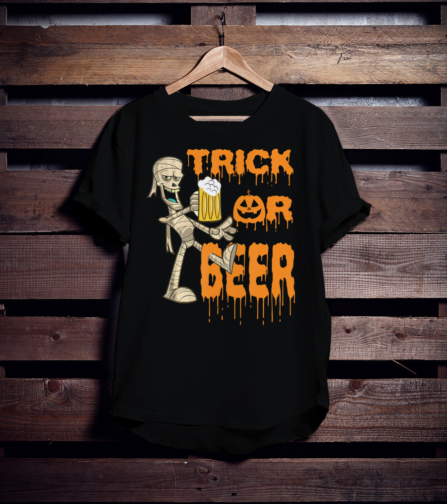 Trick Or Beer Mummy With Pumpkin And Mug T-Shirt