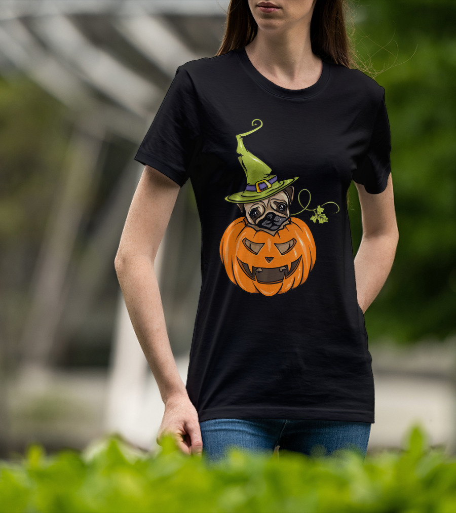 Pumpkin Pug Witch Halloween Costume Women T-Shirt