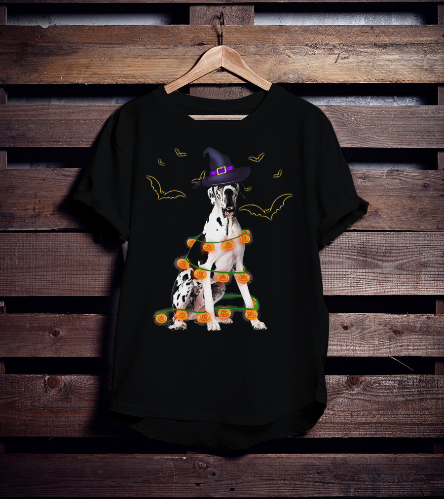 Halloween Great Dane Dog With Witch Hat And Pumpkin Lights Surrounded By Bats T-Shirt