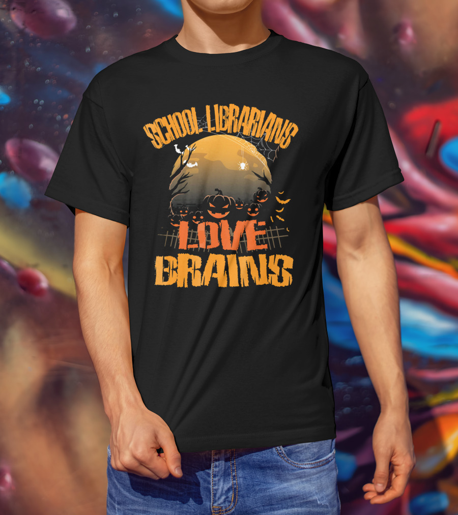 School Librarians Love Brains Halloween Pumpkins Spider Web Moon T-Shirt