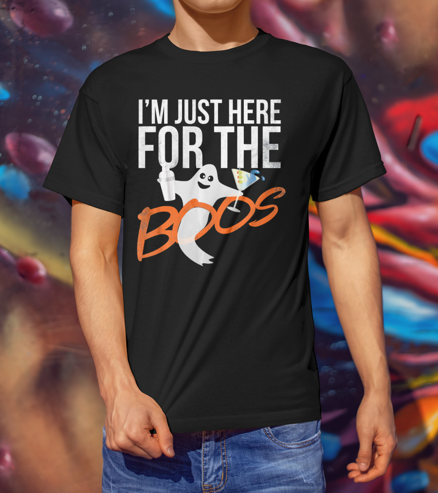 I'm Just Here For The Boos Ghost Holding Cocktail And Drink Shaker T-Shirt