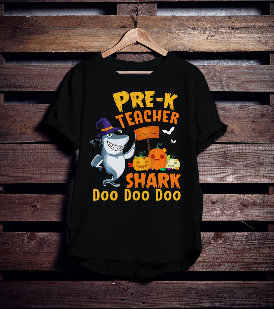 Pre-K Teacher Shark Doo Doo Doo Halloween Witch Pumpkins Bats T-Shirt