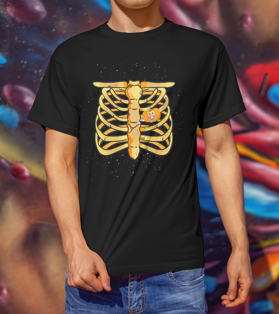 Pregnant Skeleton Announcement Pumpkin Baby Bump Ribcage Halloween T-Shirt