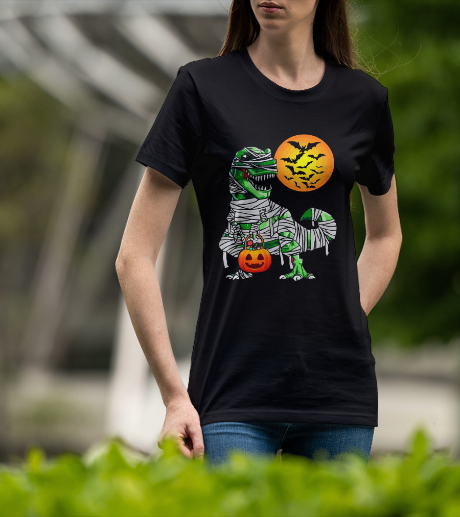 Tyrannosaurus Rex Dinosaur Mummy With Pumpkin And Bats Halloween Boy T-Shirt