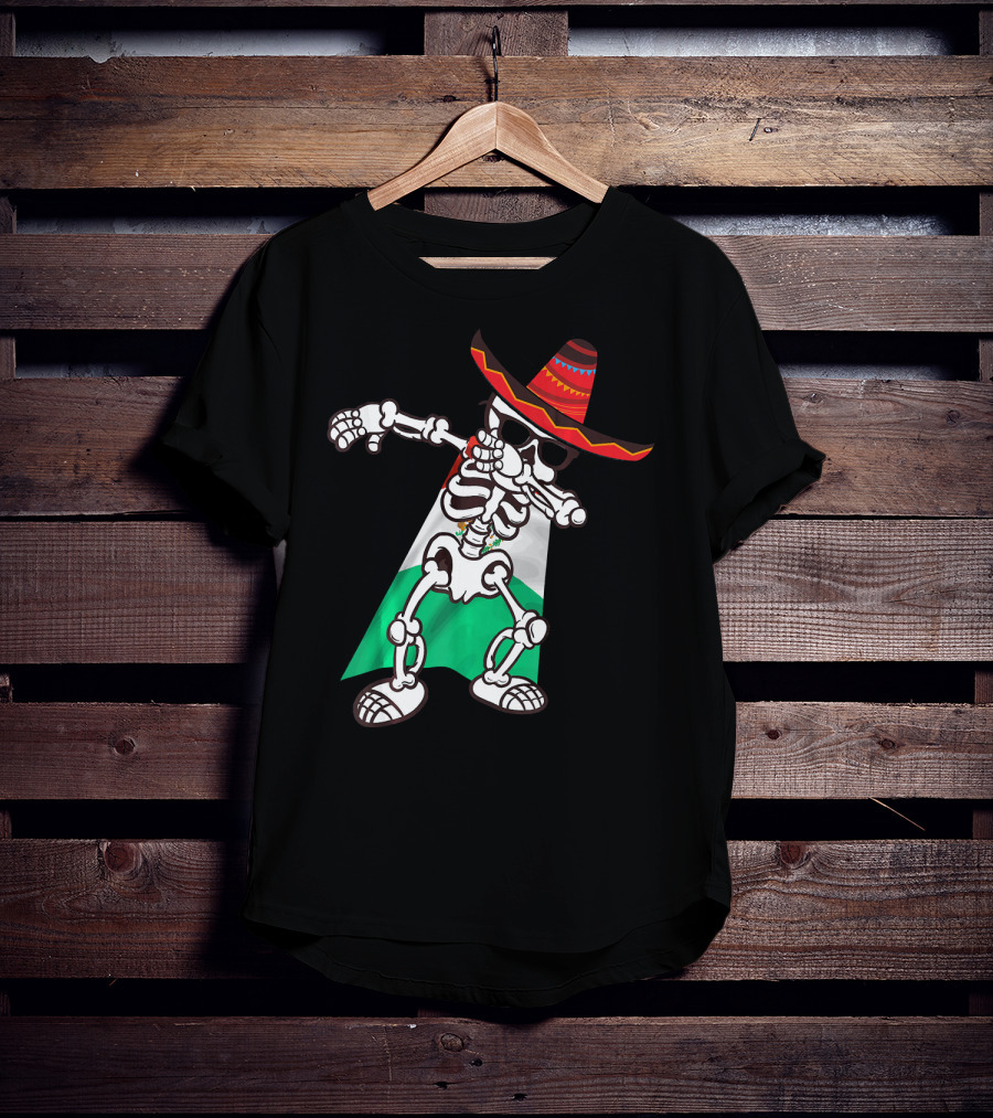 Cinco De Mayo Skeleton Dabbing With Sombrero And Mexican Flag Cape T-Shirt