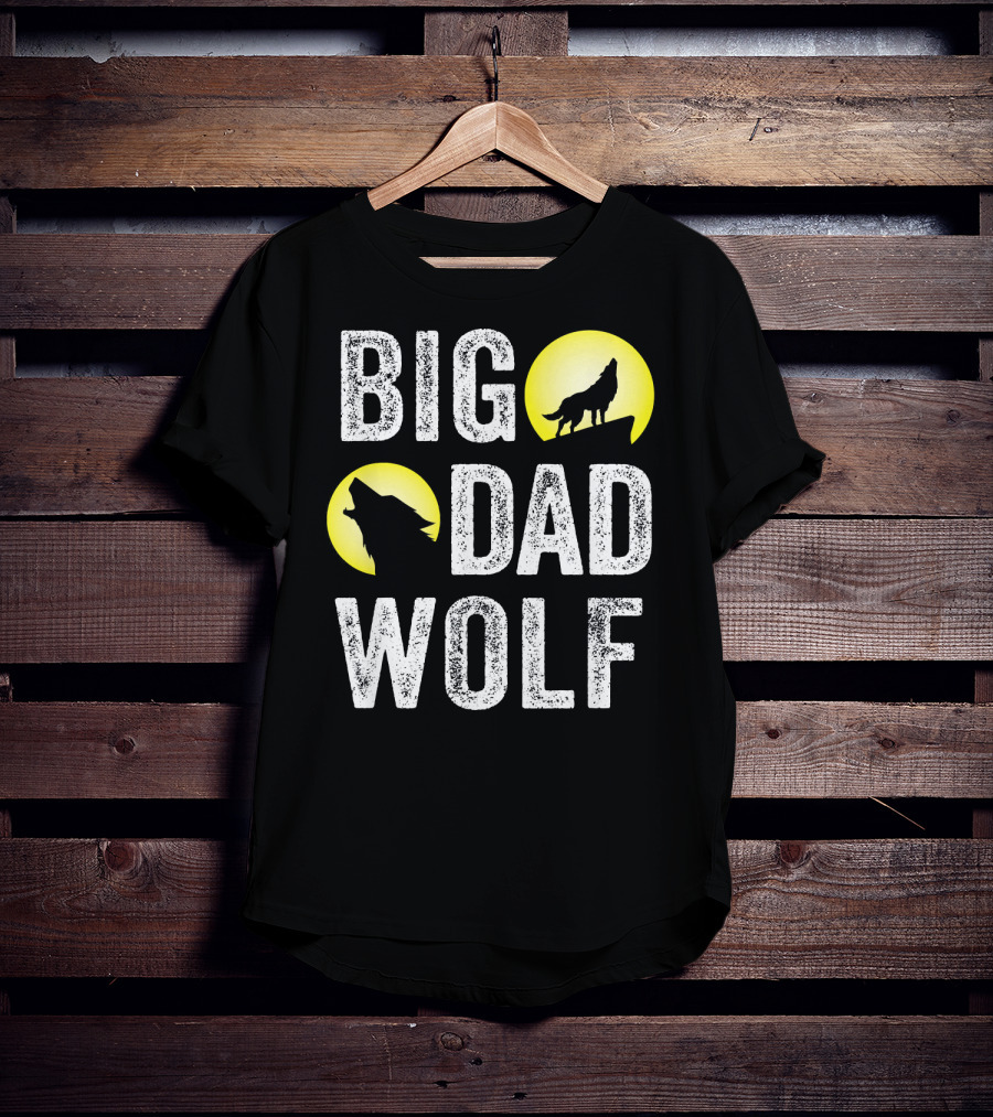 Big Dad Wolf Howling T-Shirt