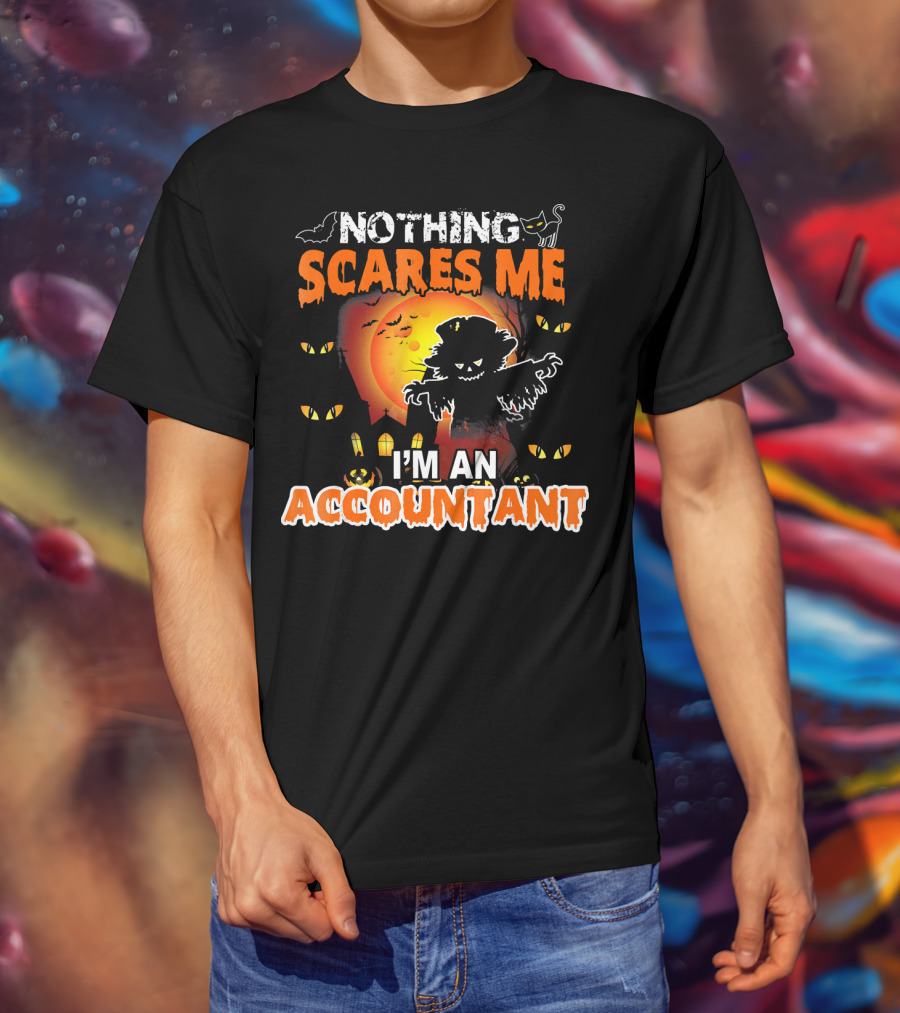 Nothing Scares Me I'm An Accountant Halloween Scarecrow And Cats T-Shirt