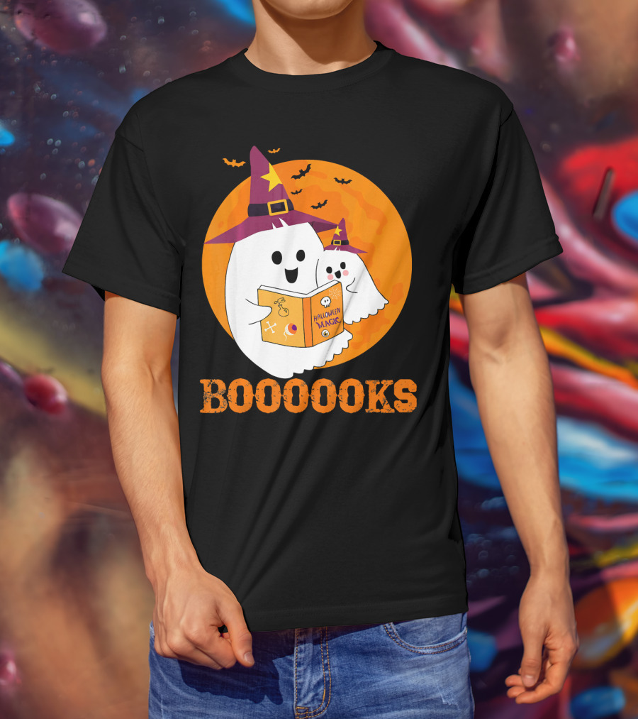 BOOOOKS Halloween Magic Ghosts Reading In Witch Hats T-Shirt