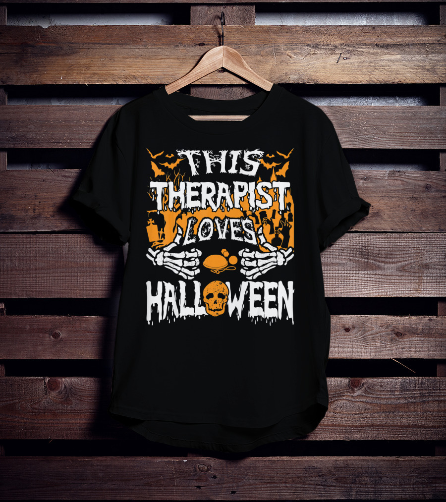 This Therapist Loves Halloween Skeletons Pumpkins Bats Skulls T-Shirt