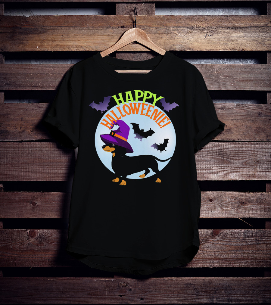 Happy Halloweenie Dachshund Wiener Dog Witch Hat Bats T-Shirt