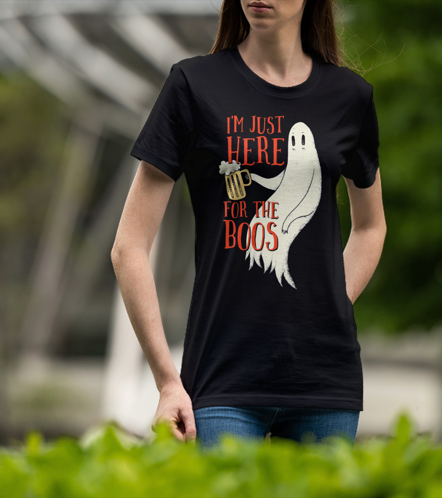 I'm Just Here For The Boos Ghost Holding Beer T-Shirt