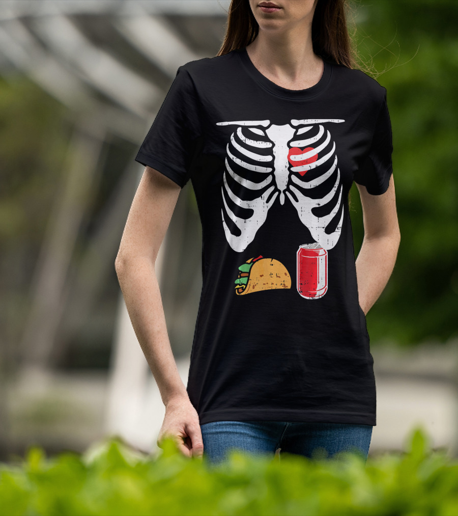 Skeleton Ribcage Heart Taco Beer Can Xray T-Shirt