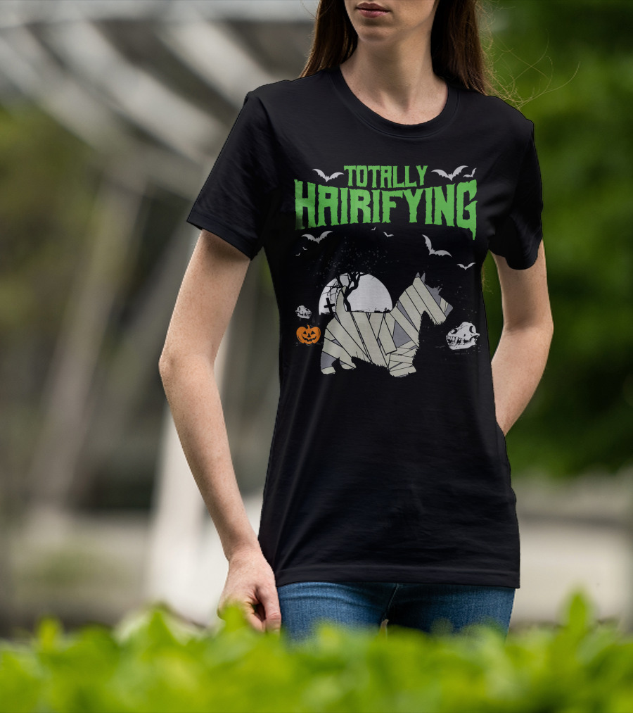 Totally Hairifying Frightening Mummy Sco Halloween Scene T-Shirt